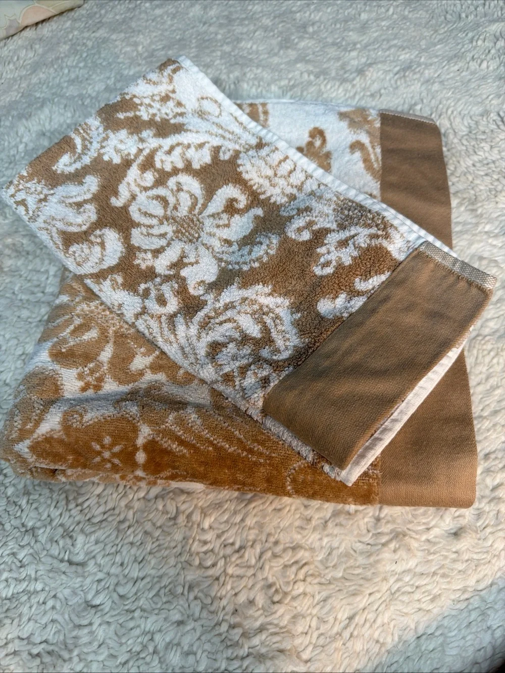 Bianca Exclusive 100% Cotton 3 piece Damask Pattern Towel Set in Beige and White